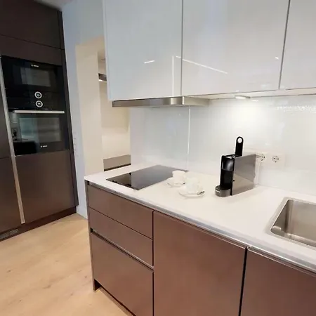 Apartment White Pearl 1.05